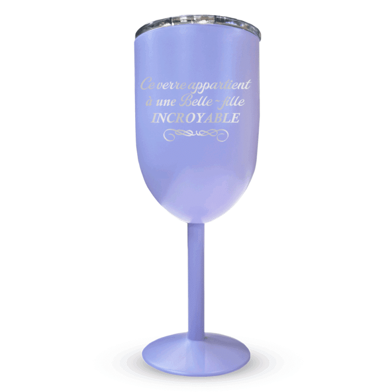 Ce verre appartient à une belle fille incroyable – Image 13